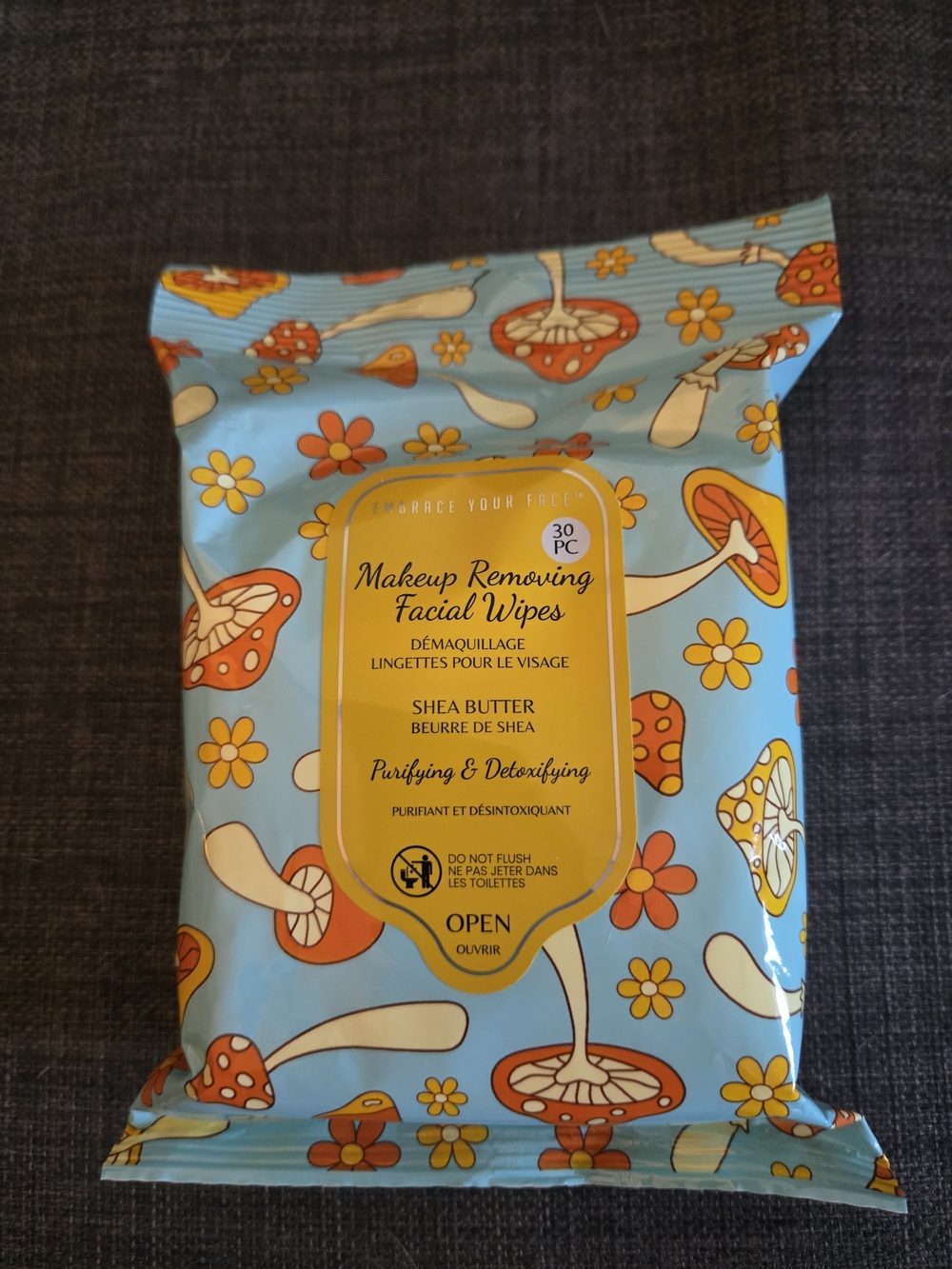 Light Blue Mushroom & Floral Facial Makeup Removing Wipes Pack 30